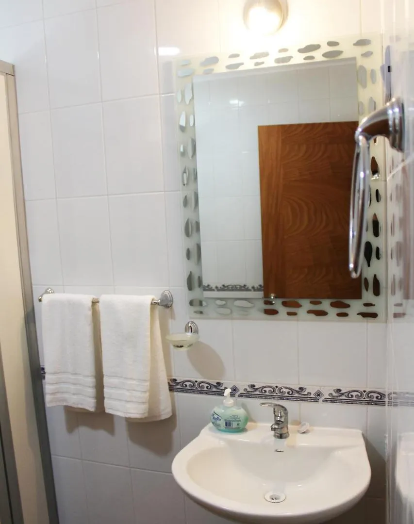 Cabanas Montenegro Los Ángeles 0*,  Şili
